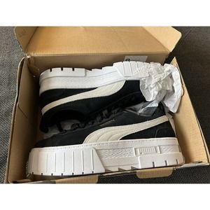 Puma Mayze NIB Black White Suede Platform Casual Athletic Sneakers Women’s Sz 9